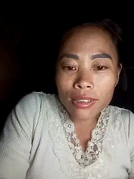 Snapshot of CoMay003 chatting on November 2025 03:26:01 PM CoMay003 online show from November 2025 03:26:01 PM