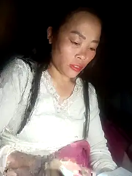 Snapshot of CoMay003 chatting on November 2025 01:49:02 PM CoMay003 online show from November 2025 01:49:02 PM