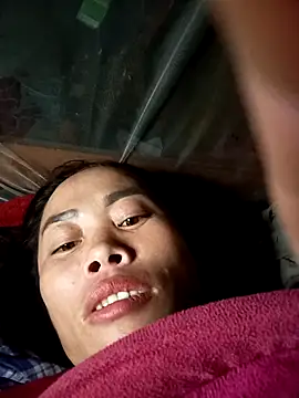 Snapshot of CoMay003 chatting on November 2025 12:20:01 PM CoMay003 online show from November 2025 12:20:01 PM