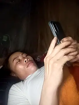 Snapshot of CoMay003 chatting on November 2025 05:22:01 AM CoMay003 online show from November 2025 05:22:01 AM