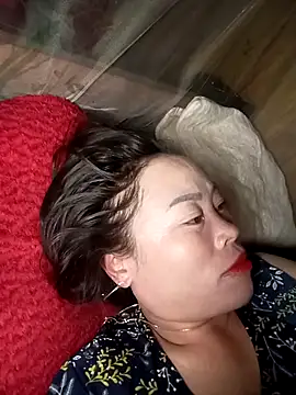 CoMay003 online show from December 2025 01:25:02 PM