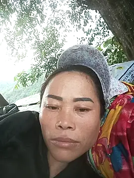 CoMay003 online show from April 2026 02:40:01 AM