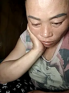 CoMay003 online show from April 2026 02:43:01 PM