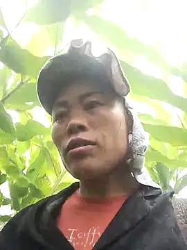 CoMay003 online show from October 2025 04:47:02 AM