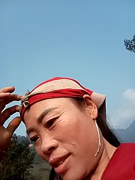 CoMay003 online show from January 2026 01:42:01 AM