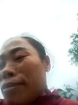 Snapshot of CoMay003 chatting on November 2025 10:29:02 AM CoMay003 online show from November 2025 10:29:02 AM