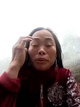 Snapshot of CoMay003 chatting on December 2025 09:30:02 AM CoMay003 online show from December 2025 09:30:02 AM