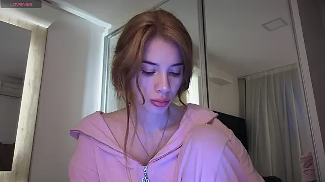 xxessx online show from October 2025 10:08:02 PM