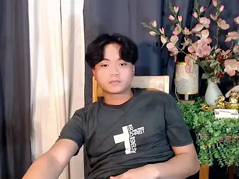 Snapshot of youre_BabyBoy chatting on November 2025 04:21:01 PM youre BabyBoy online show from November 2025 04:21:01 PM