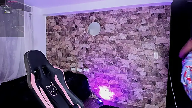 samiacooper25 online show from February 2026 04:45:01 AM