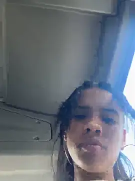 samiacooper25 online show from May 2026 02:34:01 PM