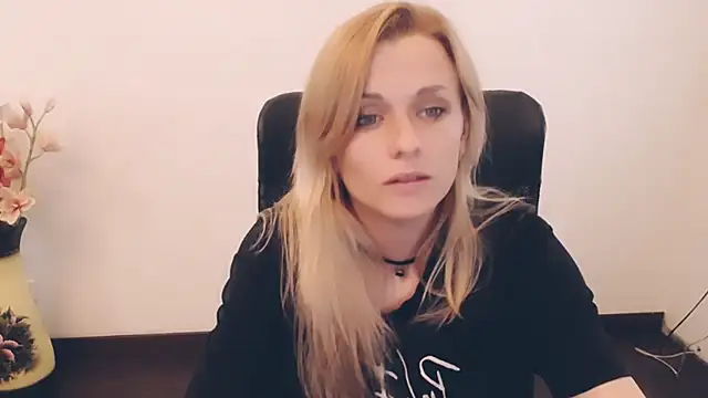 PeppyMia online show from September 2025 10:03:01 AM