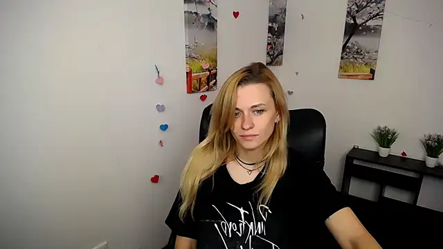 PeppyMia online show from October 2025 06:02:02 AM