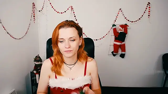 Snapshot of PeppyMia chatting on December 2025 07:58:01 PM PeppyMia online show from December 2025 07:58:01 PM