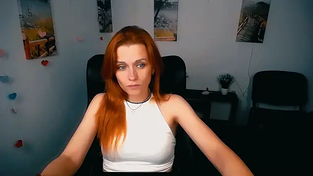 Snapshot of PeppyMia chatting on December 2025 06:47:02 AM PeppyMia online show from December 2025 06:47:02 AM