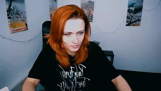 Snapshot of PeppyMia chatting on March 2026 08:22:02 AM PeppyMia online show from March 2026 08:22:02 AM