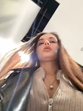 Snapshot of aurora_pink_ chatting on October 2025 09:54:01 AM aurora pink online show from October 2025 09:54:01 AM