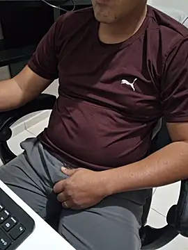 Carloskasado online show from October 2025 09:48:01 PM