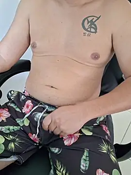 Carloskasado online show from September 2025 12:27:01 PM