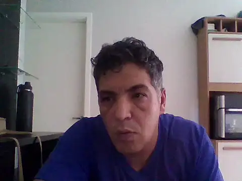 Carloskasado online show from November 2025 07:39:01 PM