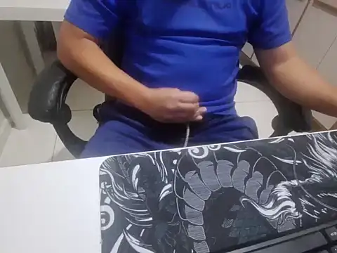 Carloskasado online show from March 2026 10:42:01 PM