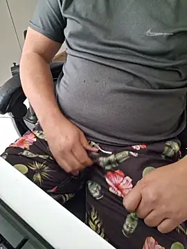 Carloskasado online show from January 2026 01:26:01 PM