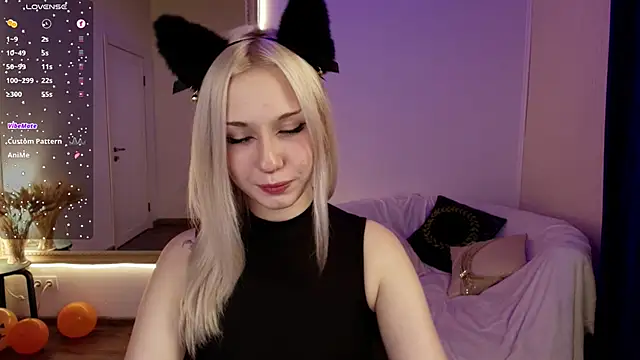 CatEyePro online show from November 2025 02:23:02 AM