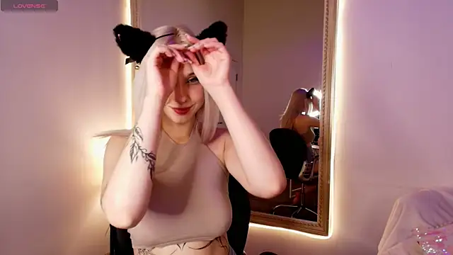 CatEyePro online show from January 2026 01:55:02 AM