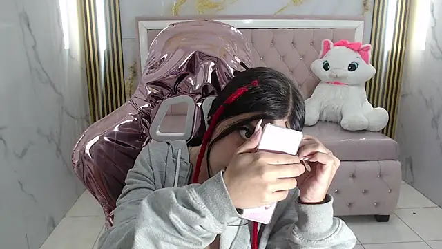 alehp rose s online show from February 2026 01:11:02 PM