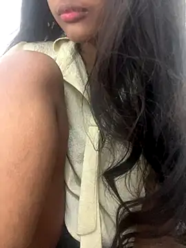 Snapshot of tanisha-2005 chatting on November 2025 07:51:02 PM tanisha-2005 online show from November 2025 07:51:02 PM