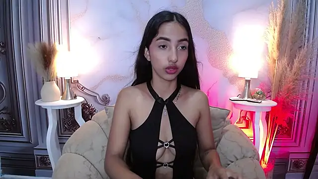 Snapshot of MilkyLally chatting on November 2025 12:22:01 PM MilkyLally online show from November 2025 12:22:01 PM