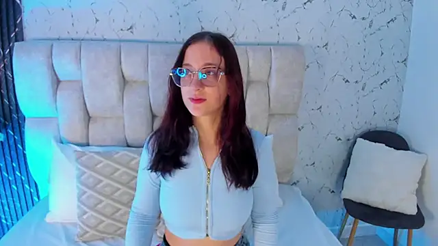 Laura Ivy online show from April 2026 12:42:01 PM