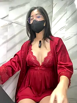 Voyerra g online show from November 2025 12:55:01 AM