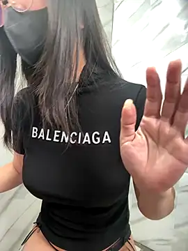 Voyerra g online show from November 2025 03:29:03 AM