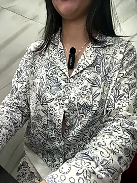 Voyerra g online show from December 2025 01:37:01 AM