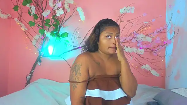 Cristal hott1 online show from February 2026 09:31:02 AM