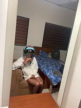 hiddenxdesire online show from November 2025 05:51:02 PM