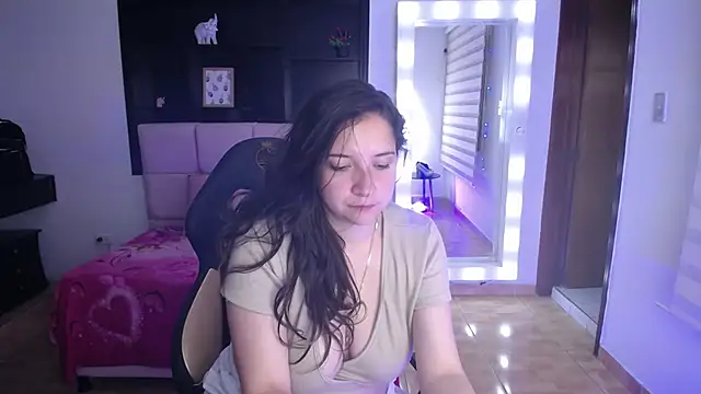 Agatha bellucci  online show from December 2025 02:49:02 PM