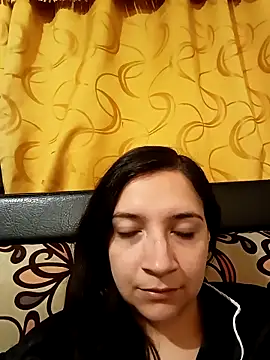 Agatha bellucci  online show from October 2025 12:25:01 AM