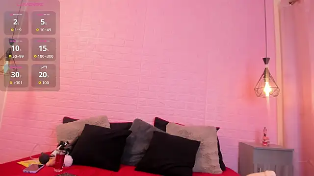 Snapshot of MayteLiu_ chatting on October 2025 12:50:02 PM MayteLiu online show from October 2025 12:50:02 PM