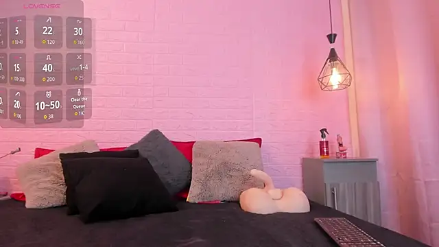 Snapshot of MayteLiu_ chatting on October 2025 01:01:02 PM MayteLiu online show from October 2025 01:01:02 PM