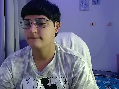 yesitwink  online show from April 2026 02:15:02 AM