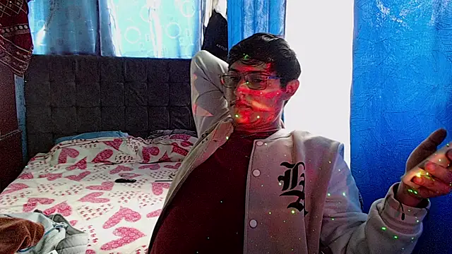 yesitwink  online show from January 2026 06:57:01 PM