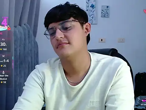 yesitwink  online show from March 2026 02:57:01 AM