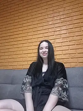 Snapshot of VoxxAura chatting on November 2025 10:57:01 PM VoxxAura online show from November 2025 10:57:01 PM