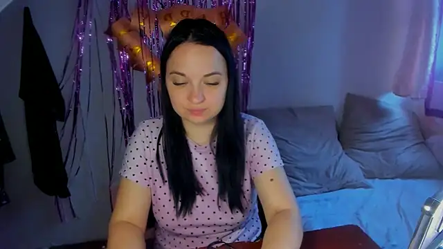 Snapshot of VoxxAura chatting on September 2025 07:15:02 AM VoxxAura online show from September 2025 07:15:02 AM