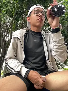 diegoand0911 online show from May 2026 04:56:02 PM