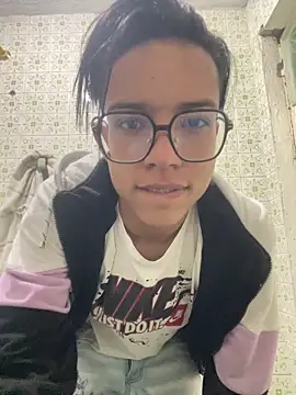 diegoand0911 online show from April 2026 03:35:01 AM