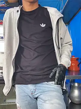 diegoand0911 online show from March 2026 02:40:02 PM