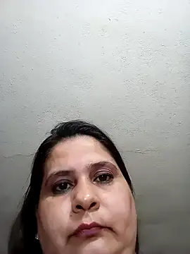 Ayma1983 online show from February 2026 10:20:02 PM